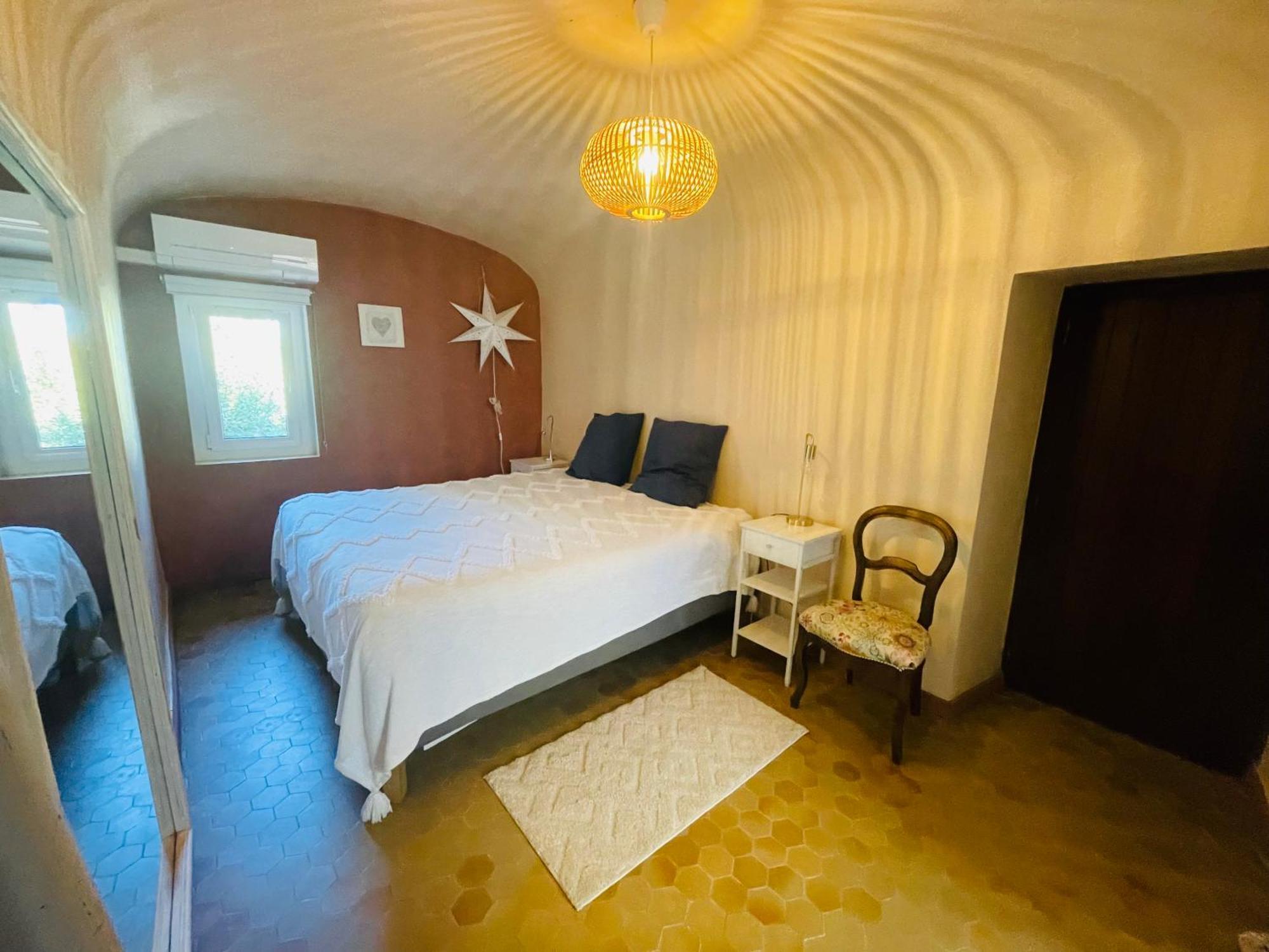 Saint-Julien-de-Peyrolas Maison Des Bourgades المظهر الخارجي الصورة